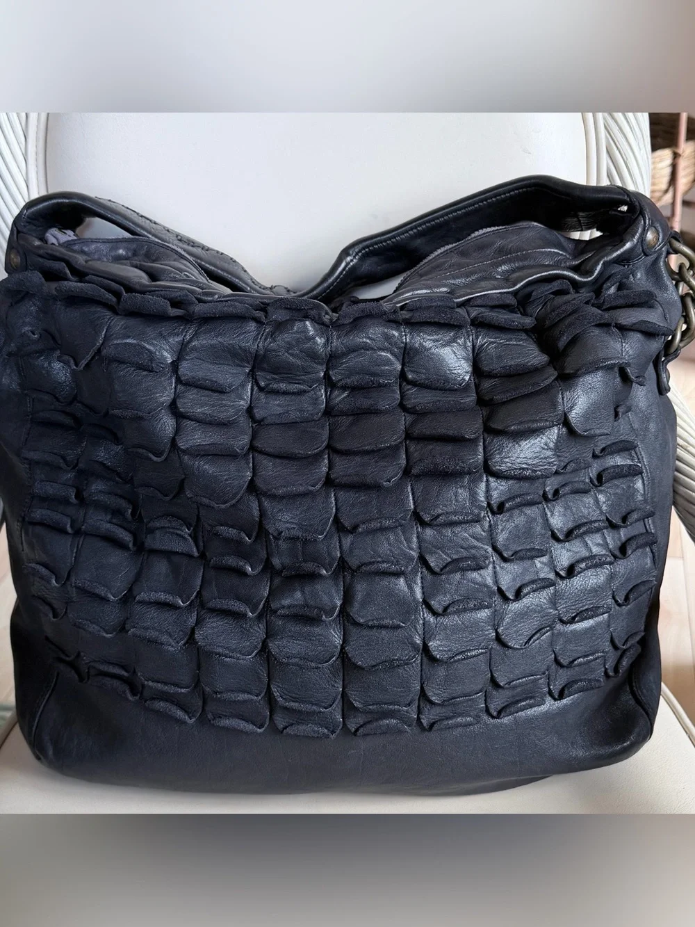 ERRELLEVENTIDUE Gorgeous Scalloped Large Navy Washed Calfskin Hobo. New!